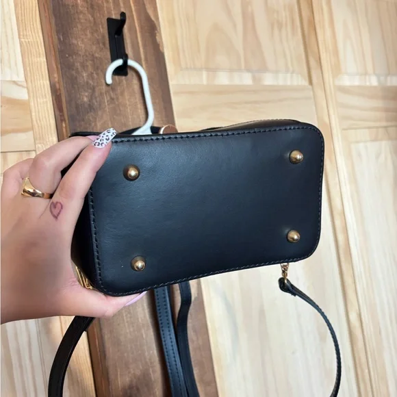 Backpack with Structured Design - Picture 3 of 14